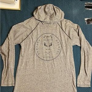 Men’s hooded long sleeve tee